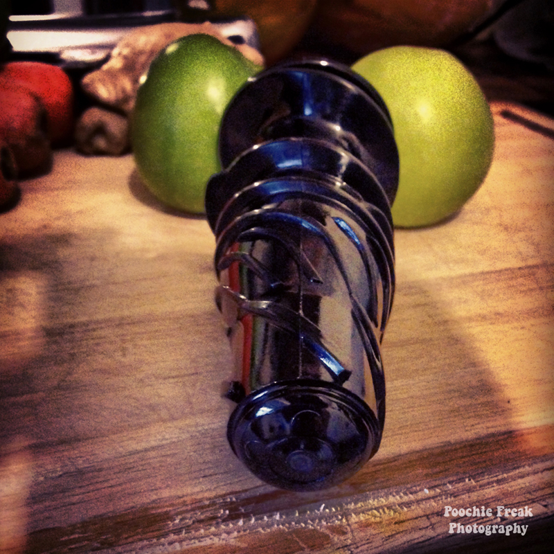 black tool, juicing, raw vegan